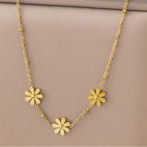 Flower pendant
