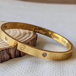 Anti tarnish bracelet